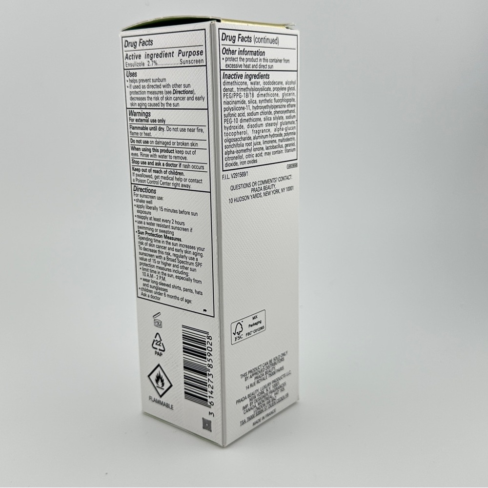 🆕 PRADA - Reveal Skin-Optimizing Refillable Soft Matte Foundation in LW15 NIB - Picture 5 of 8